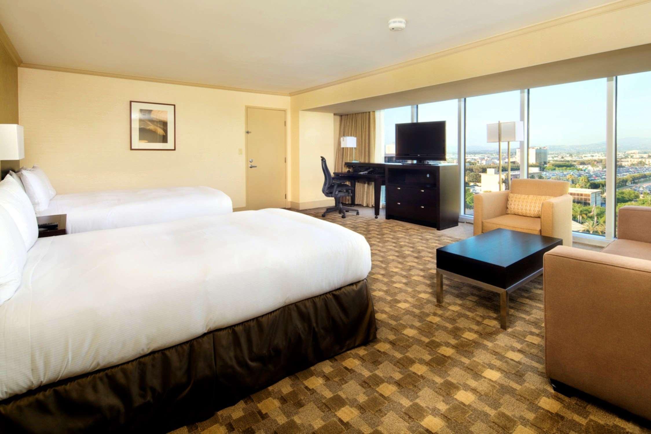 Hilton 4* Anaheim