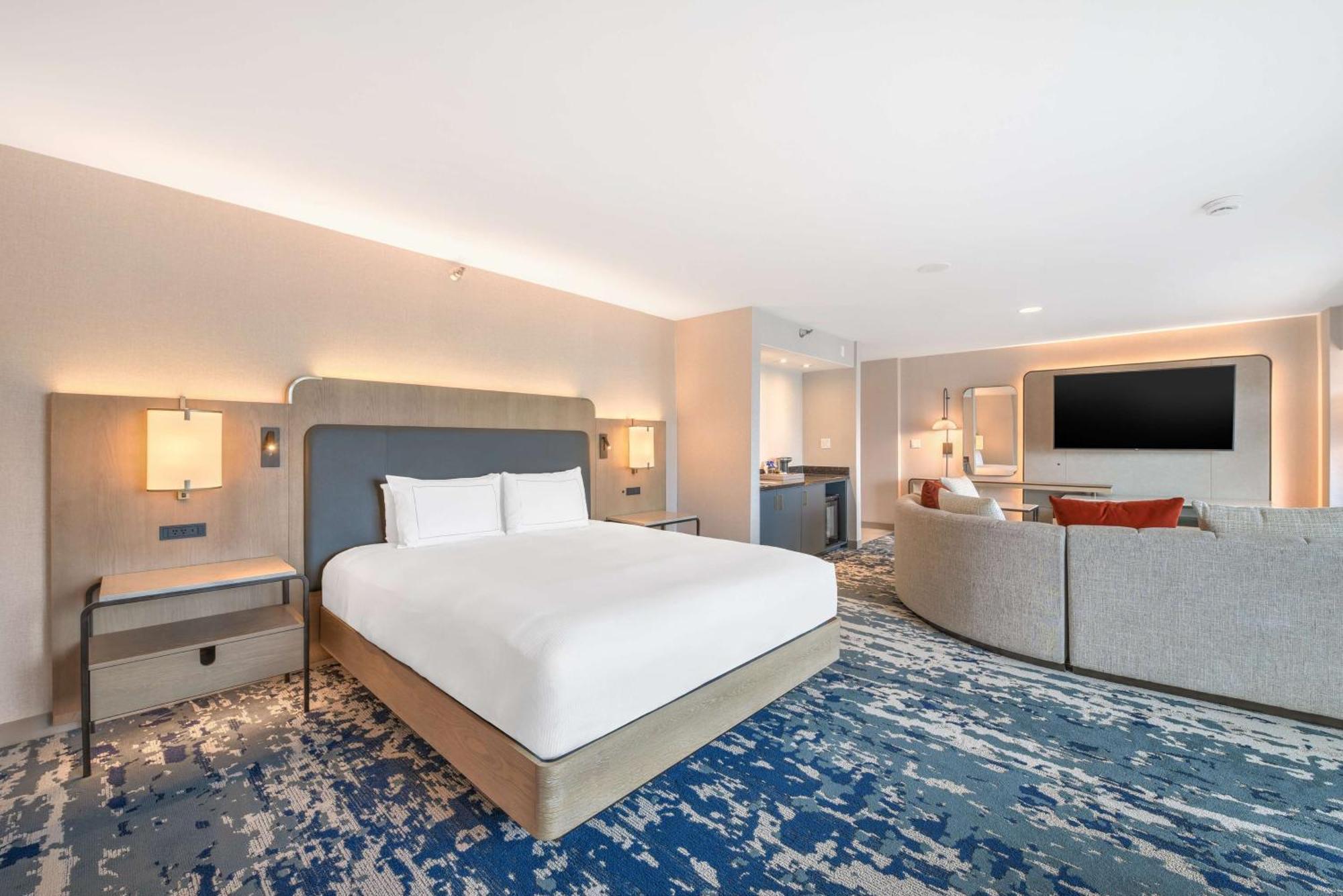 Hilton 4* Anaheim